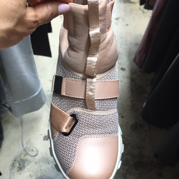 Brand:Exotik’s Color:Rose súper comfortable casual shoes beautiful unique style - Picture 2 of 3